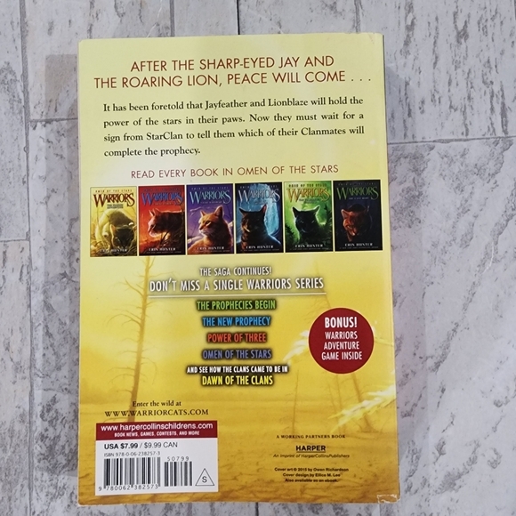 Warriors: Omen Of The Stars #1 The Fourth Apprentice Book - Picture 4 of 11